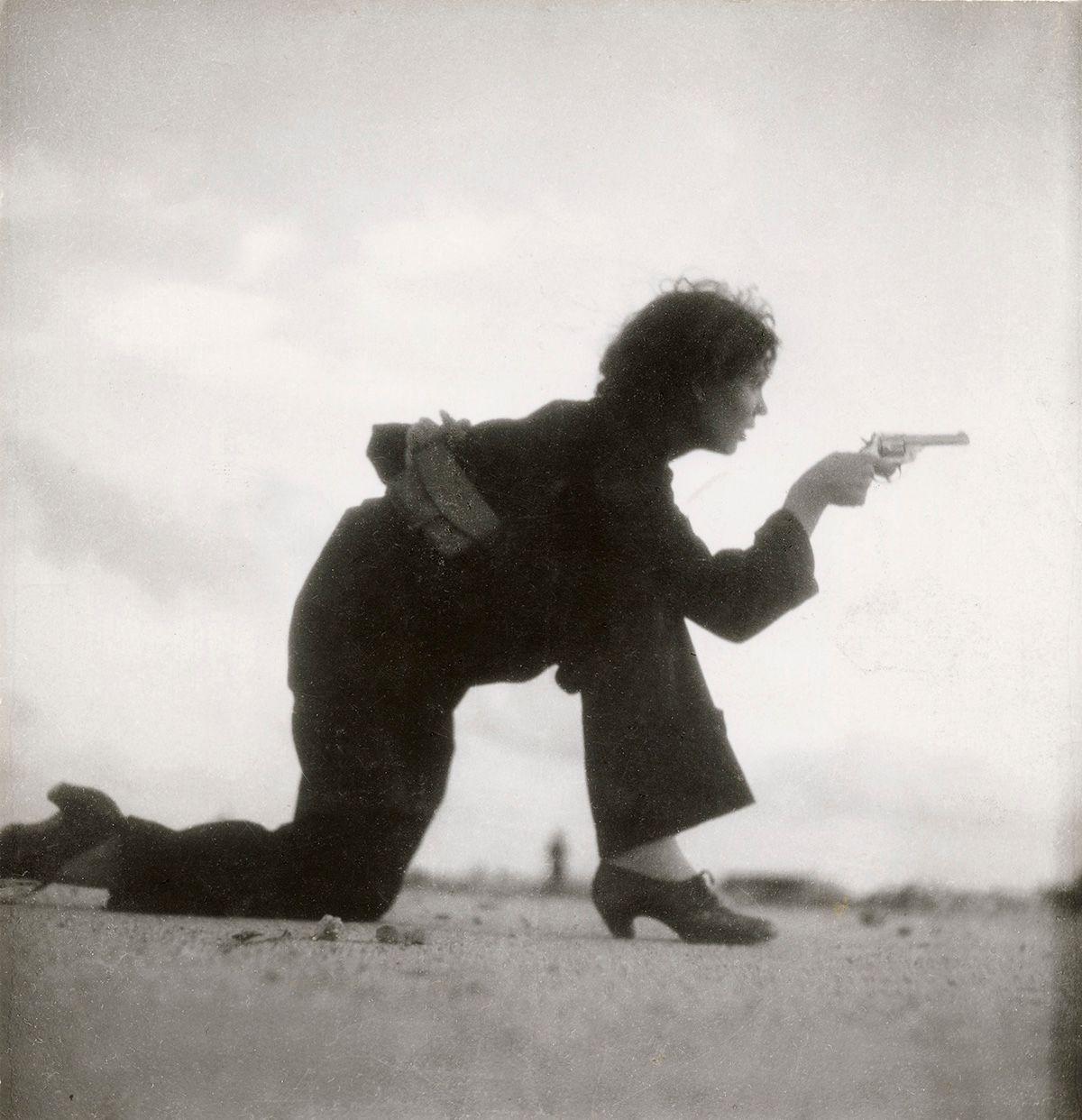 Exploring the Work of Women War Photographers